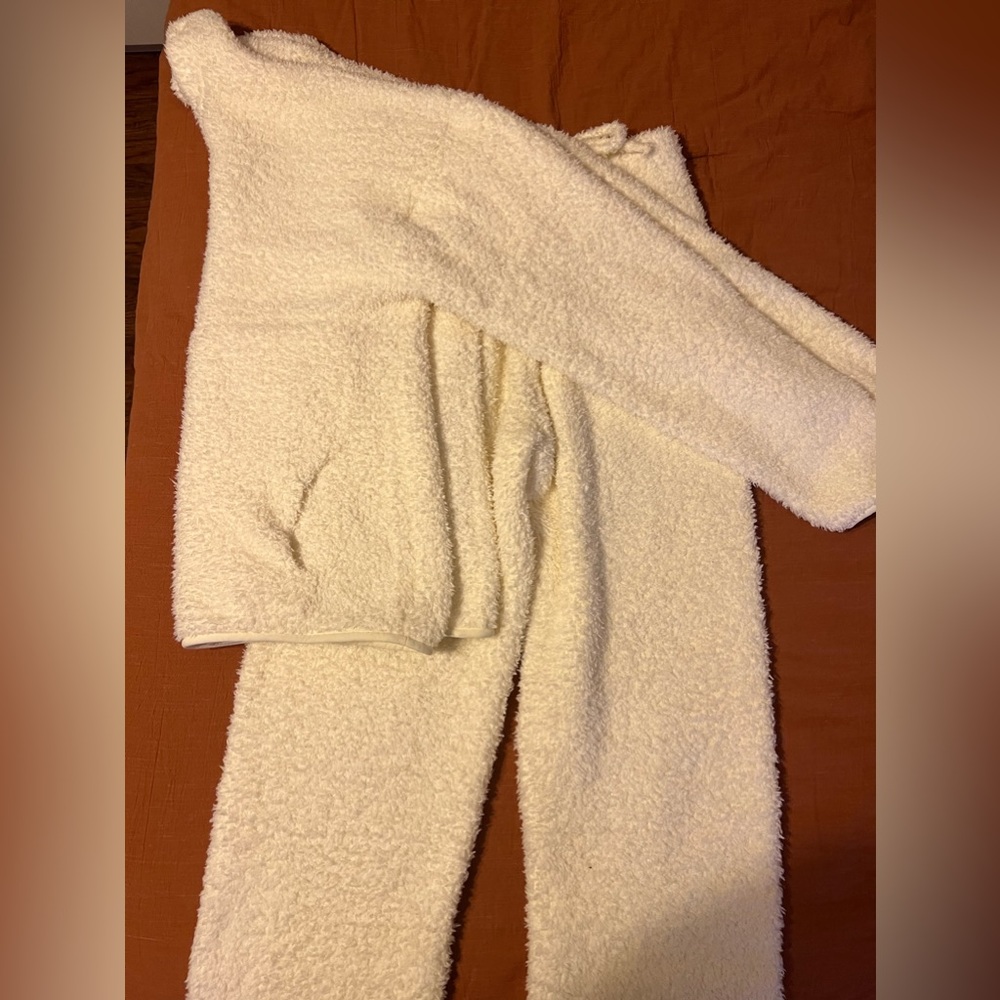 Skims Sherpa Pullover and Joggers set